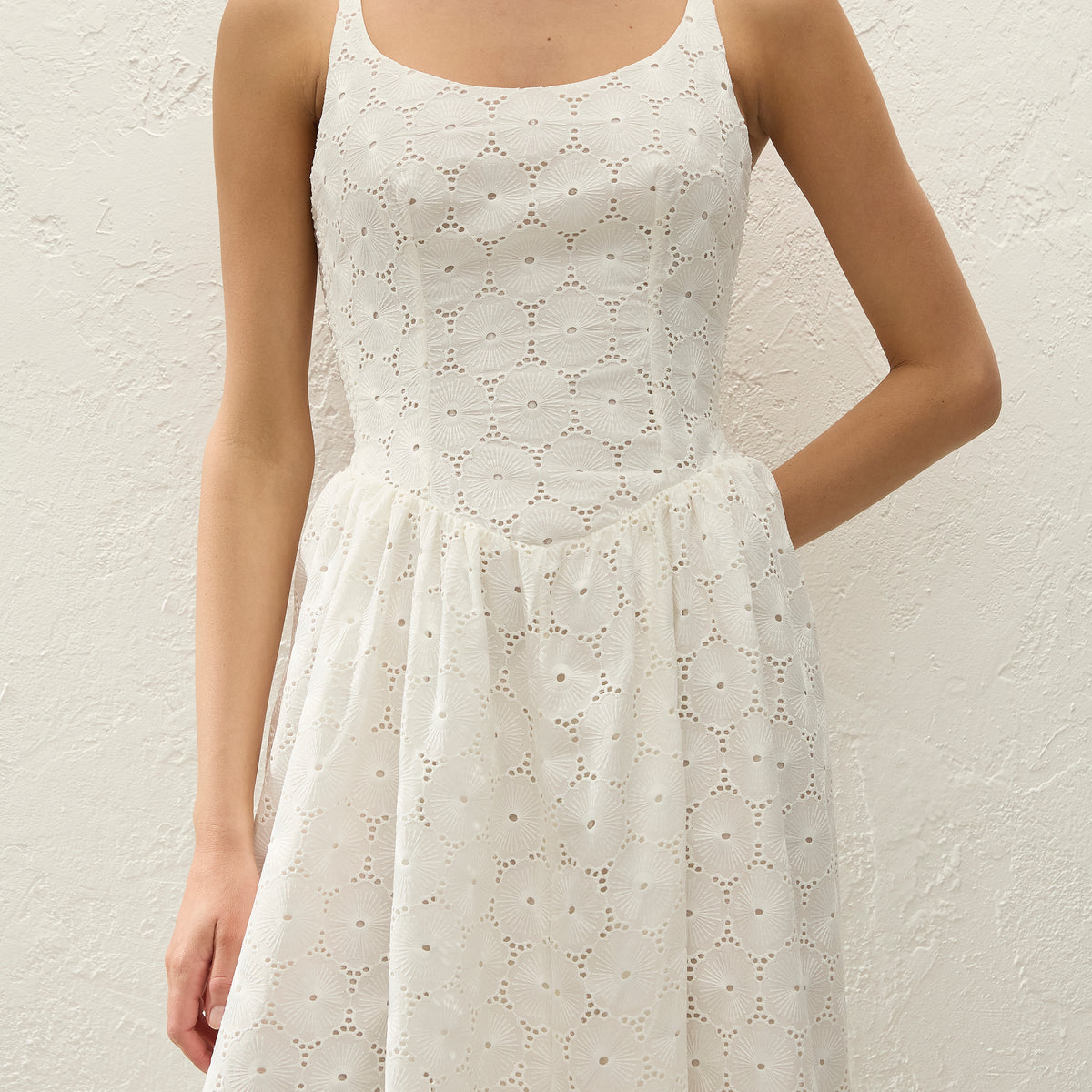 Milana Midi Dress Dolce Broderie White