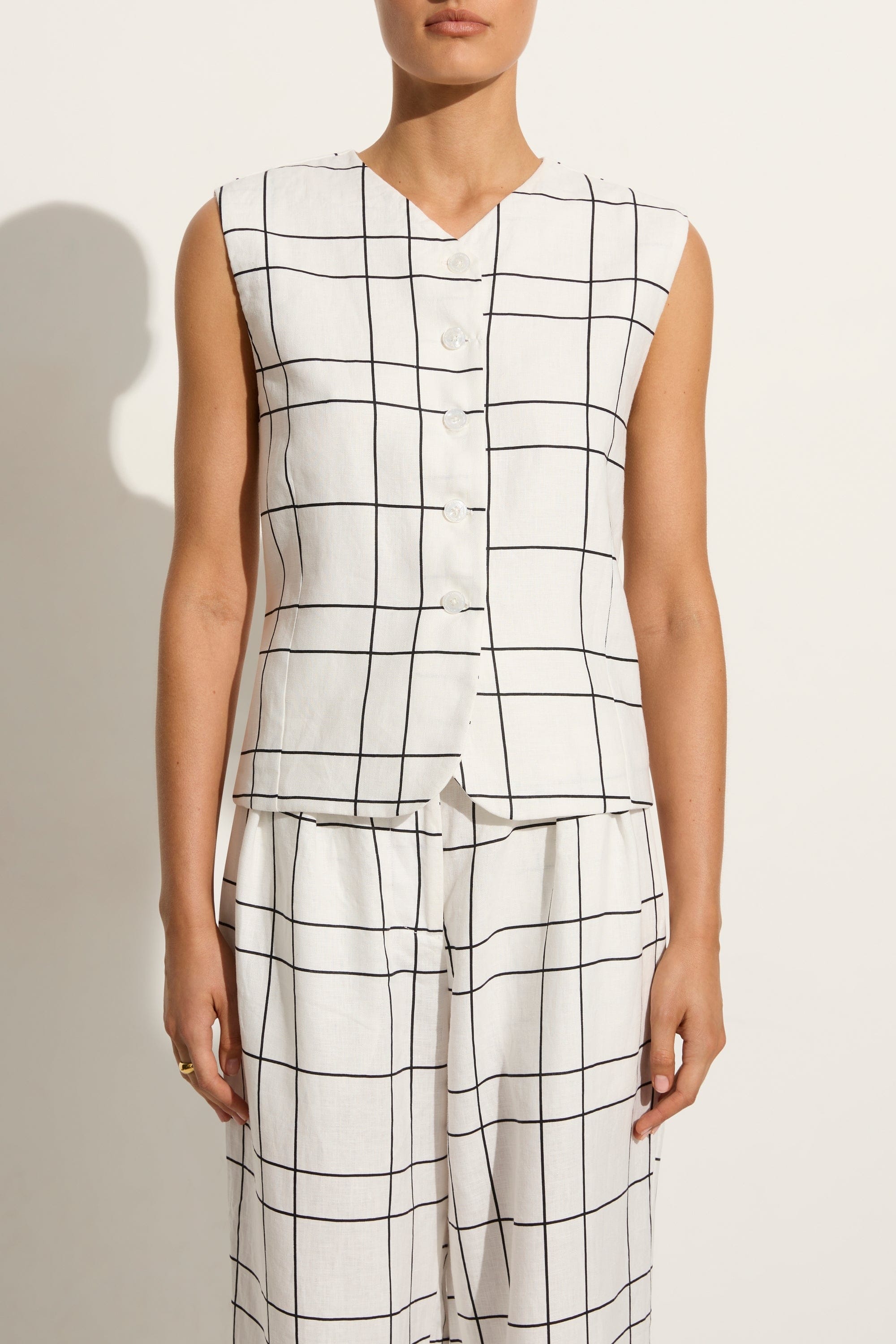Genio Vest Letizia Check White - Faithfull the Brand