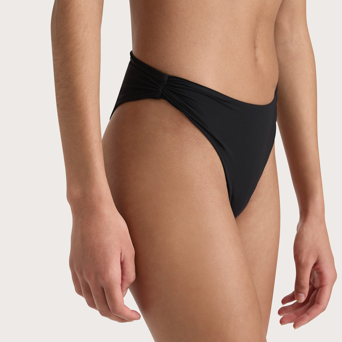 Henni Bikini Bottom Black Final Sale – Faithfull the Brand