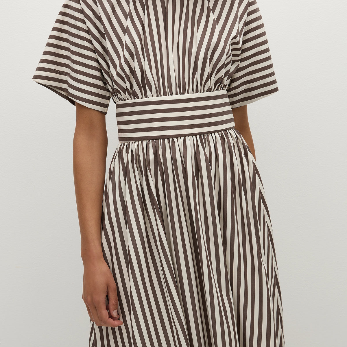 Oda Maxi Dress Norway Stripe Espresso - Faithfull the Brand INT