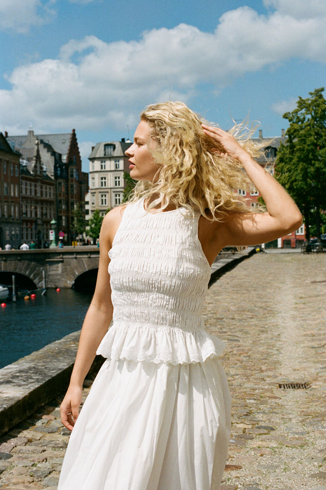 Thea Top White