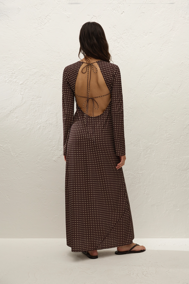 Mesa Maxi Dress Polkadot Chocolate Plum - Faithfull the Brand INT Mesa Maxi Dress Polkadot Chocolate Plum - Faithfull the Brand INT
