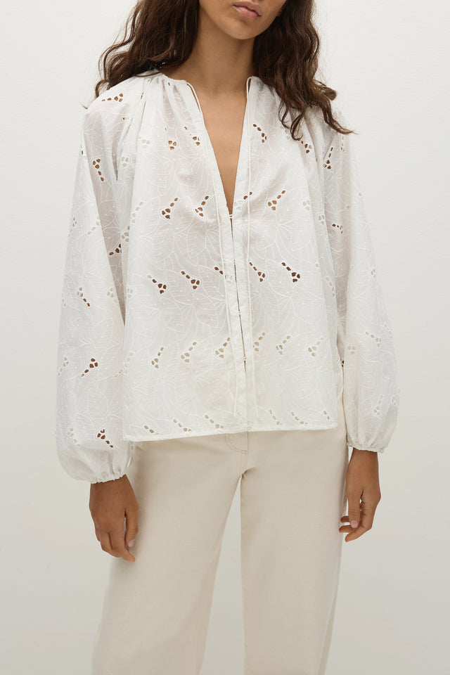 Thora Blouse Birgitta Broderie Anglaise White