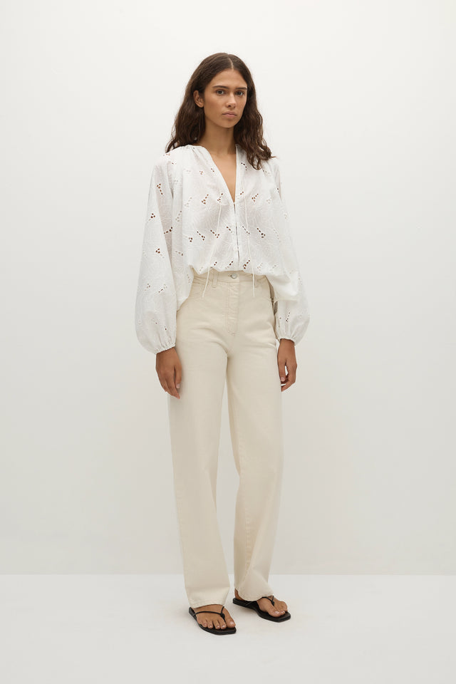 Thora Blouse Birgitta Broderie Anglaise White