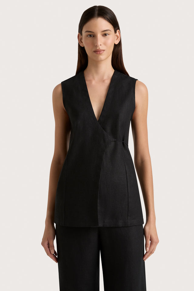 Lulea Wrap Vest Black