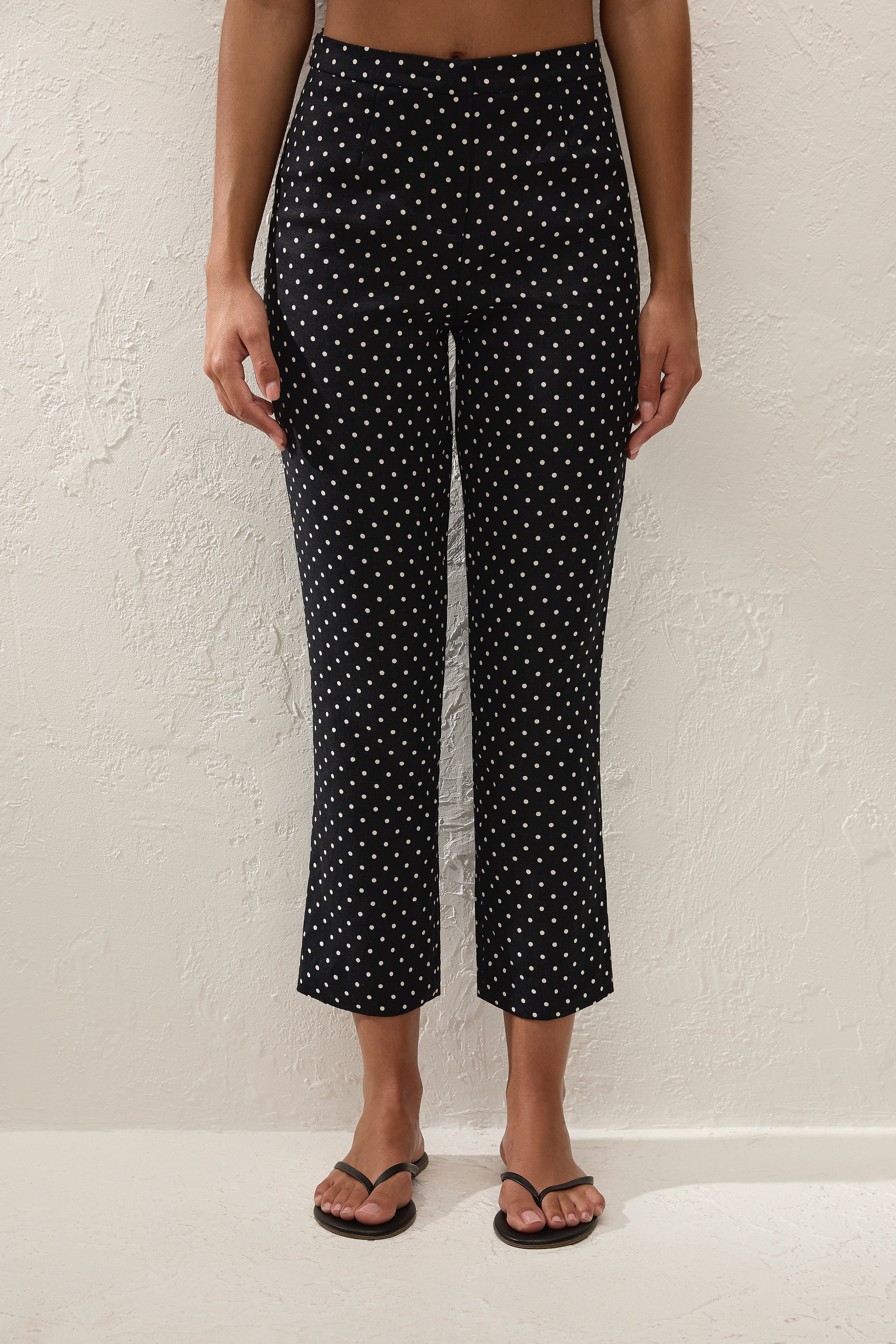 Iria Capri Pant Lola Polka Dot Black Cream - Faithfull the Brand INT